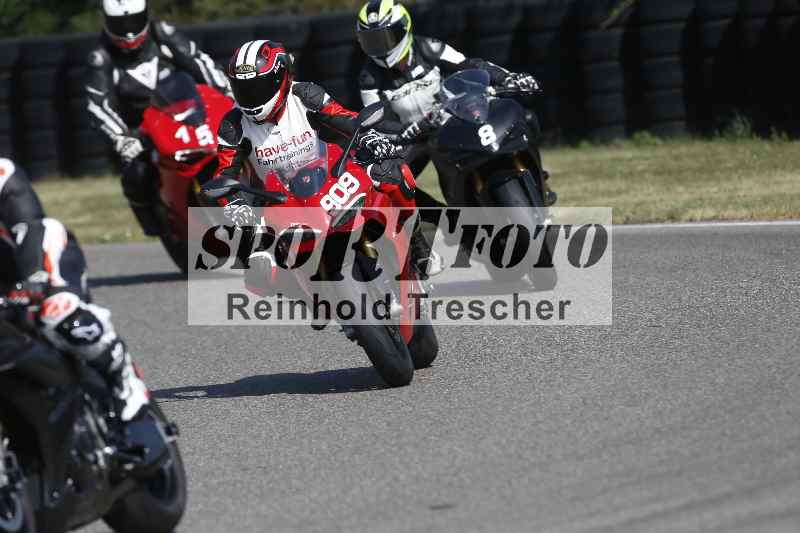 /21 17.06.2026  Ducati Schweiz Track Warmup ADR/Gruppe blau/909